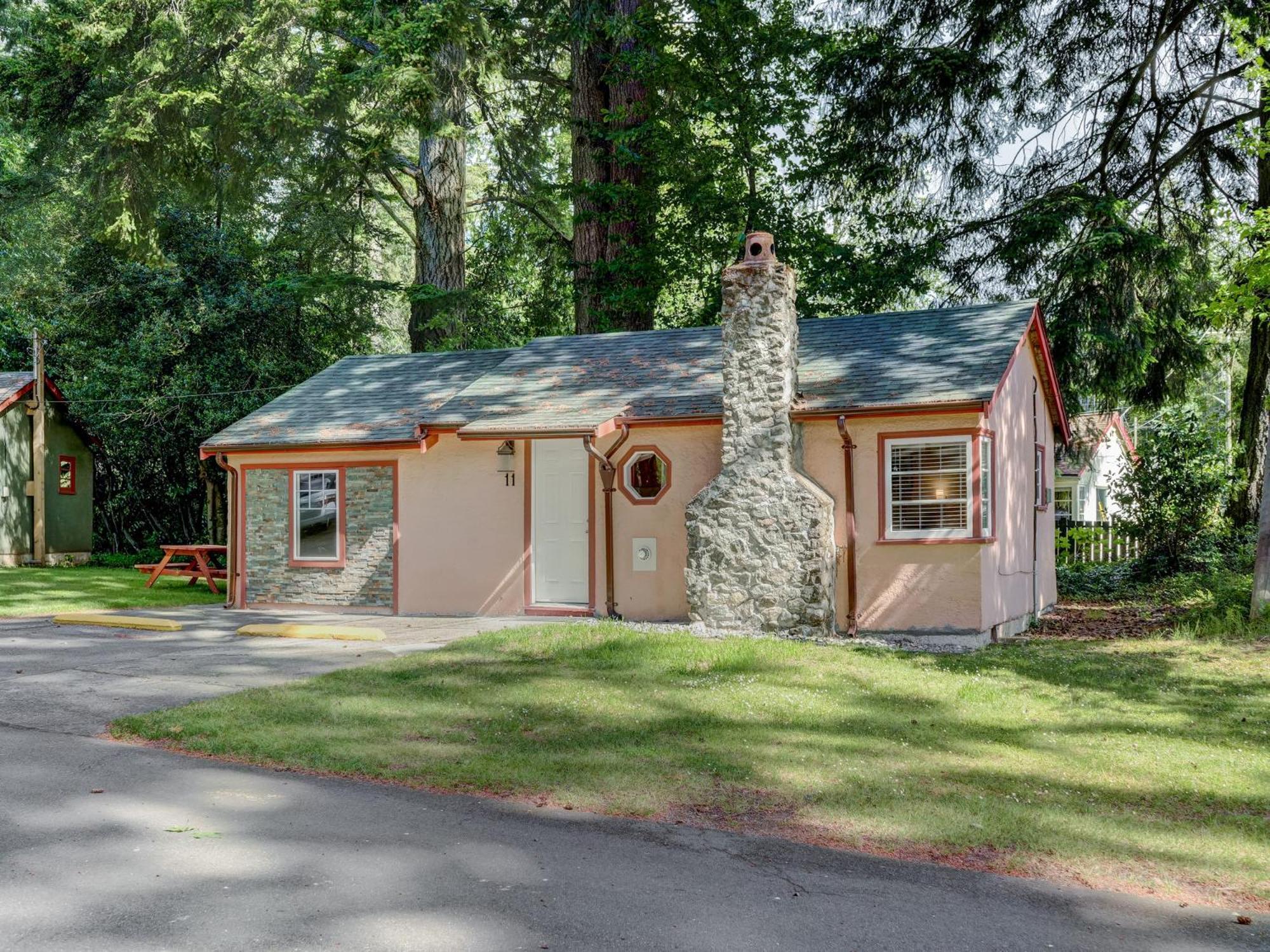 Malahat Bungalows Motel Kültér fotó